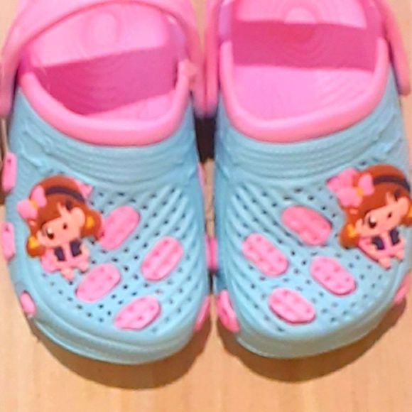 ❤CHILDREN CLASSIC CLOGS WATER SHOES - Picture 3 of 4